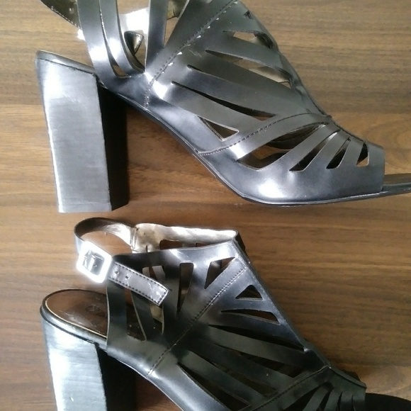 Carlos by Carlos Santana heels - Picture 2 of 5